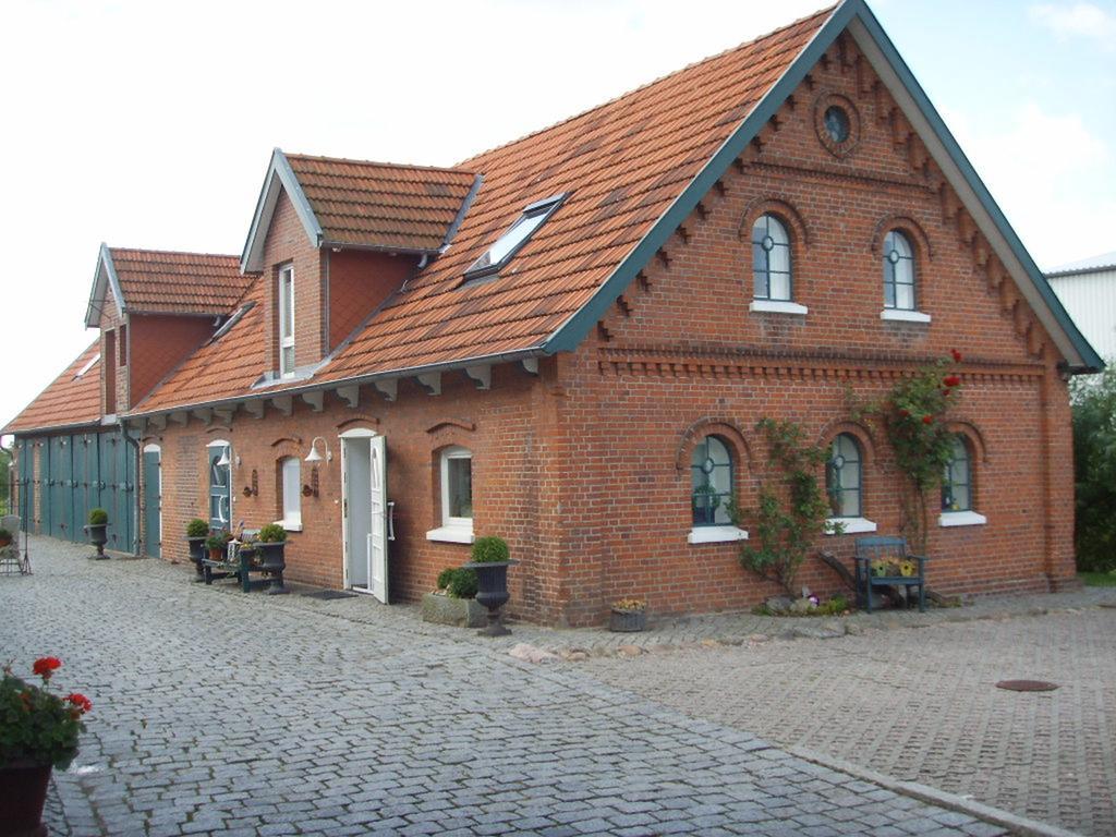 Ferienwohnungen Auf Dem Carlshof In Jork - Altes Land Ngoại thất bức ảnh