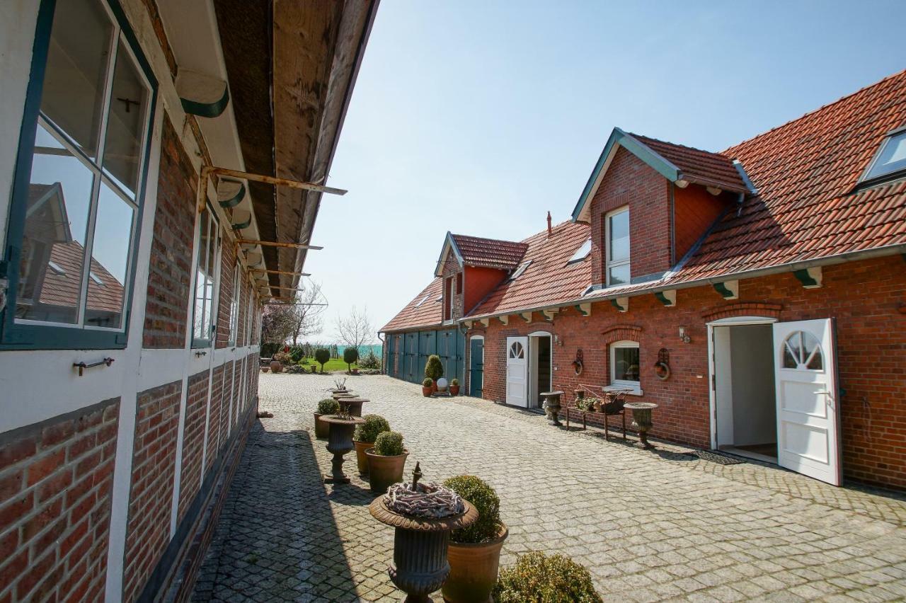 Ferienwohnungen Auf Dem Carlshof In Jork - Altes Land Ngoại thất bức ảnh